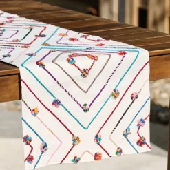 Aamaal Sari Table Runner