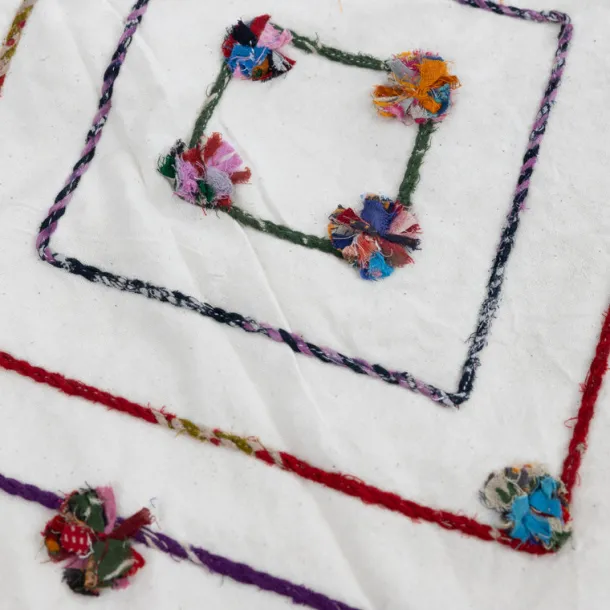 Aamaal Sari Table Runner
