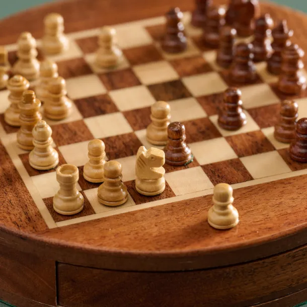 Acacia Wood Round Magnetic Chess Set