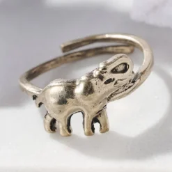 Amauta Metal Elephant Ring