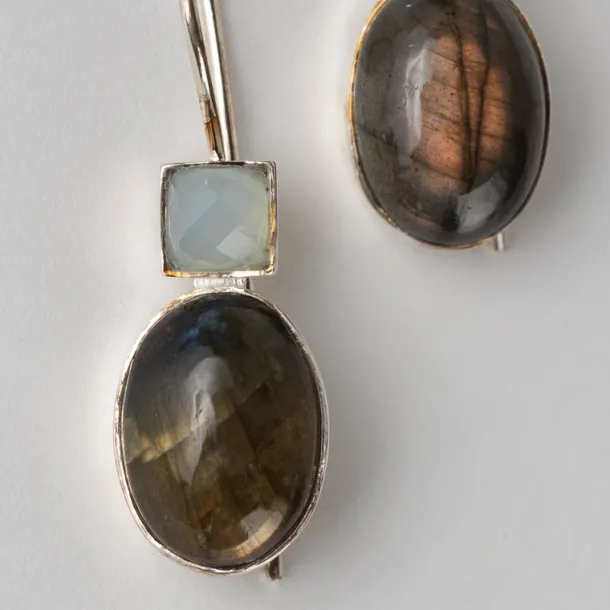 Aruvi Dangle Earrings