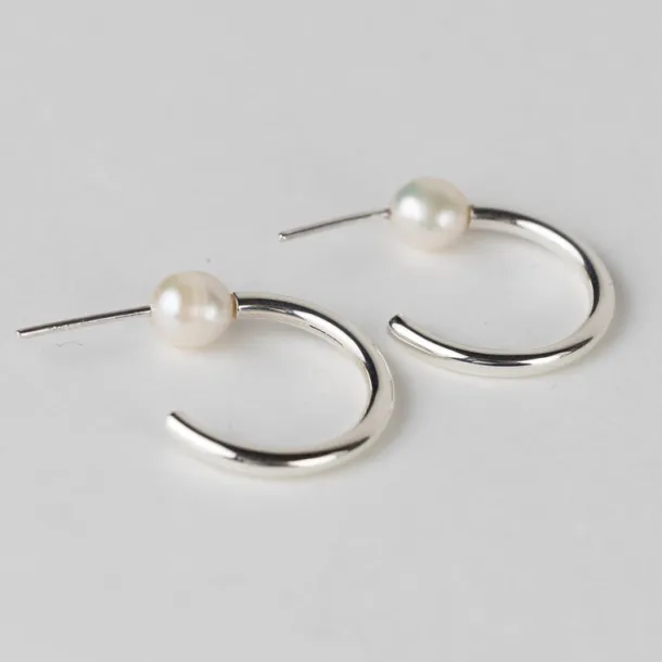 Ati Pearl Silver Hoop Earrings