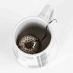 Billee Standing Cat Tea Ball Infuser