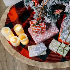 Buffalo Check Tree Skirt
