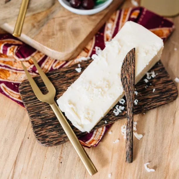 Clean Lines Cheese Serving Set