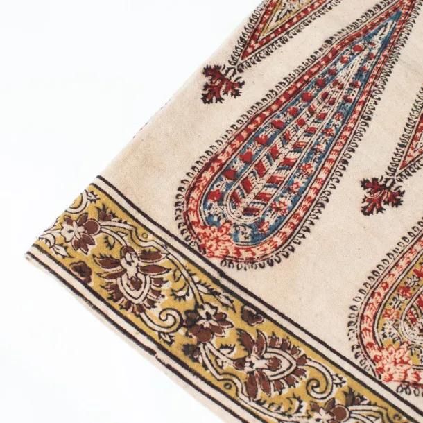 Cypress Tree Table Runner