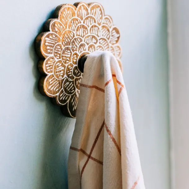 Dahlia Mango Wood Wall Hook