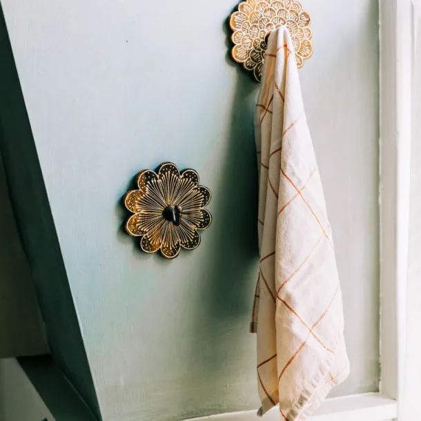 Dahlia Mango Wood Wall Hook