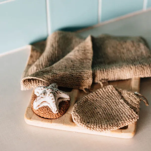 Exfoliating Face Mitt