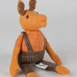 Fair Friend - Jaunty Giraffe