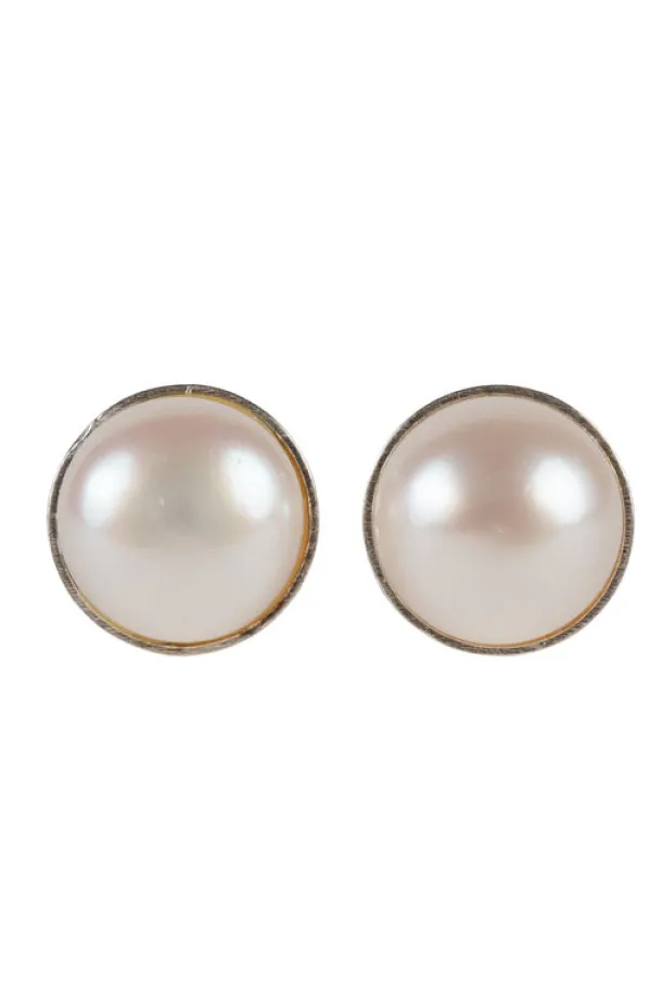 Freshwater Pearl Stud Earrings