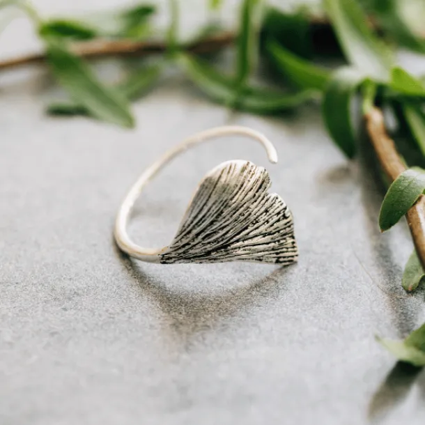 Ginkgo Leaf Ring
