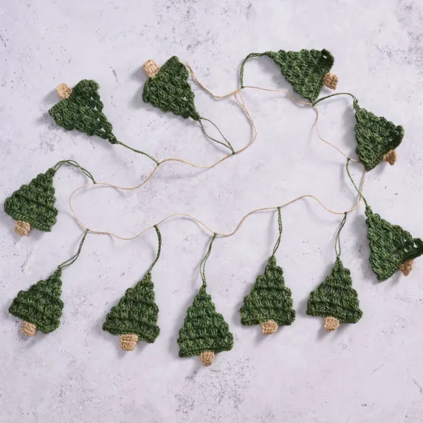 Holly Jolly Trees Crochet Garland