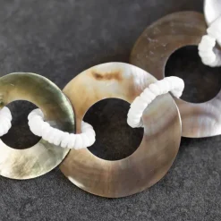 Infinite Loops Shell Necklace