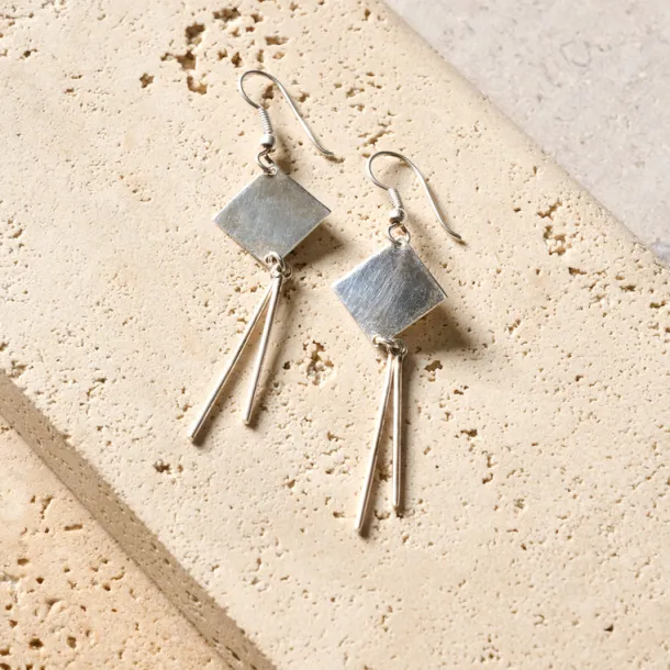 Ishita Drop Earrings