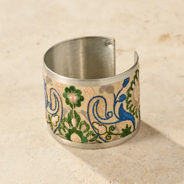 Jabardasta Silk Embroidered Cuff