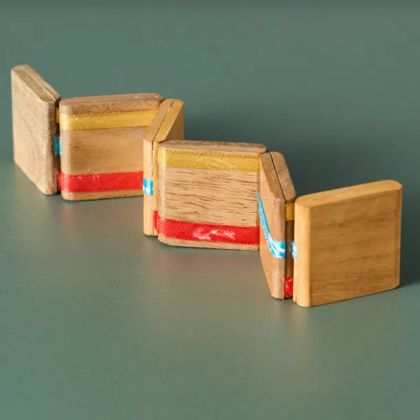 Jai Wood Illusion Ladder