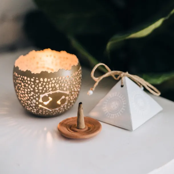 Jasmine Cone Incense Set