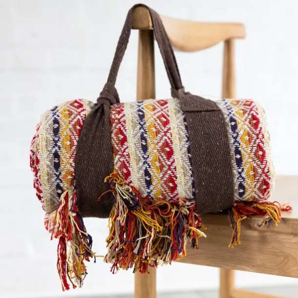Kaviya To Go Blanket