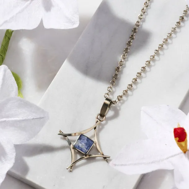 Kikin Sodalite Necklace