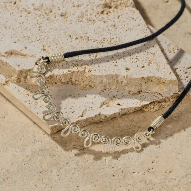 Kitanzi Twisted Metal Necklace