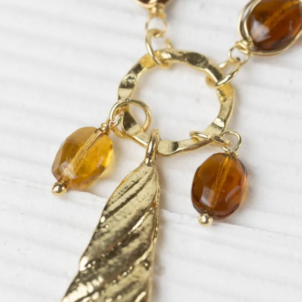 Mila Pendant Necklace
