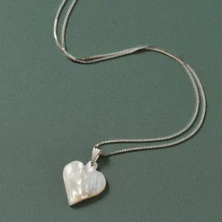 Mother of Pearl Heart Pendant Necklace