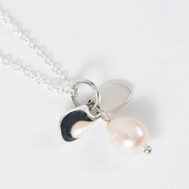 New Beginnings Pearl Necklace