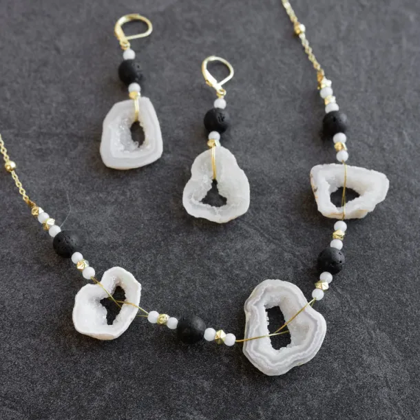 Parvati Druzy Stone Necklace