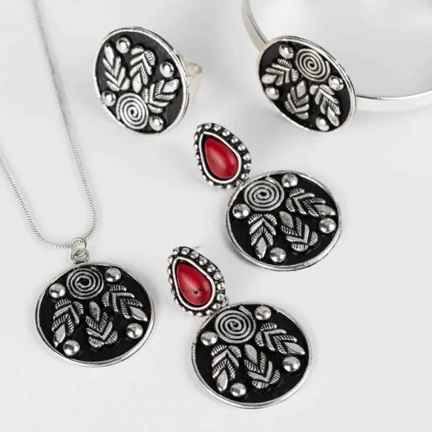 Sarita Ring