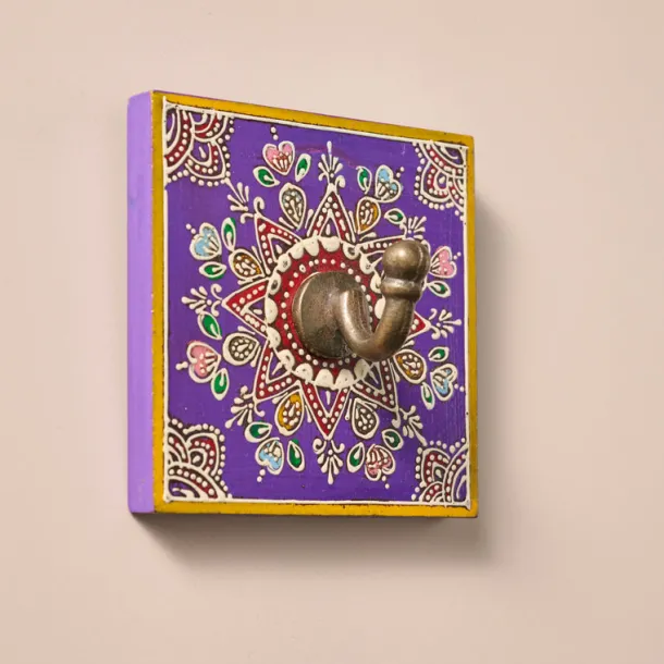Sarla Iron Wall Hook - Medallion