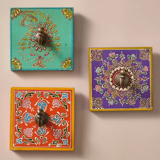 Sarla Iron Wall Hook - Medallion