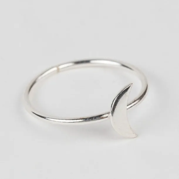 Silver Crescent Moon Ring