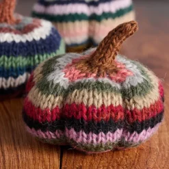 Spices & Stripes Wool Pumpkin