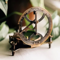 Sundial Compass