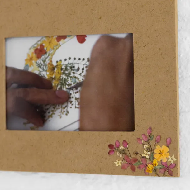 Tala Dried Flowers Double Hanging Frame