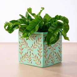 Tila Terracotta Debossed Leaf Planter