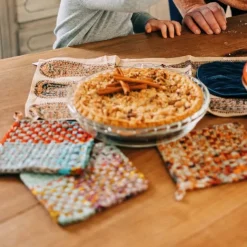 Village Sari Hot Mats
