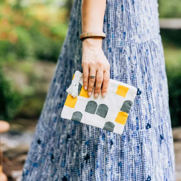 Village Windows Drop-in Bags