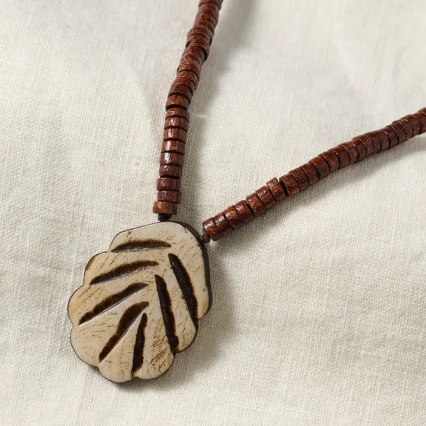 Wood Beads Pendant Necklace